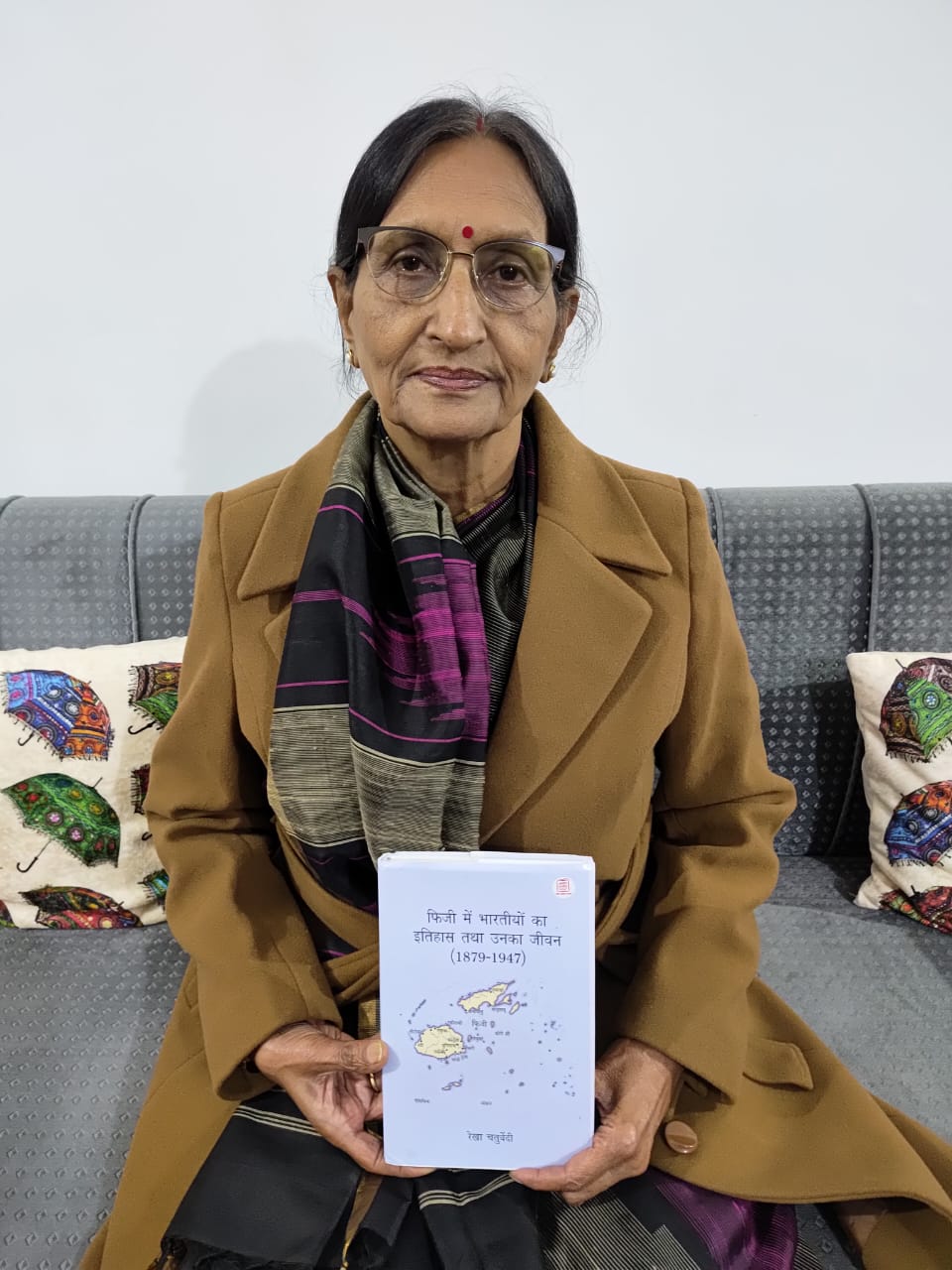 Dr. Rekha Chaturvedi releases her book on Pravasi Bharatiya Divas