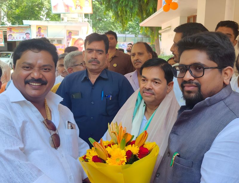 Dr. Bhargav Mallappa Meets Union Minister B.L. Verma on His Birthday, Discusses Shared Vision for Viksit Bharat